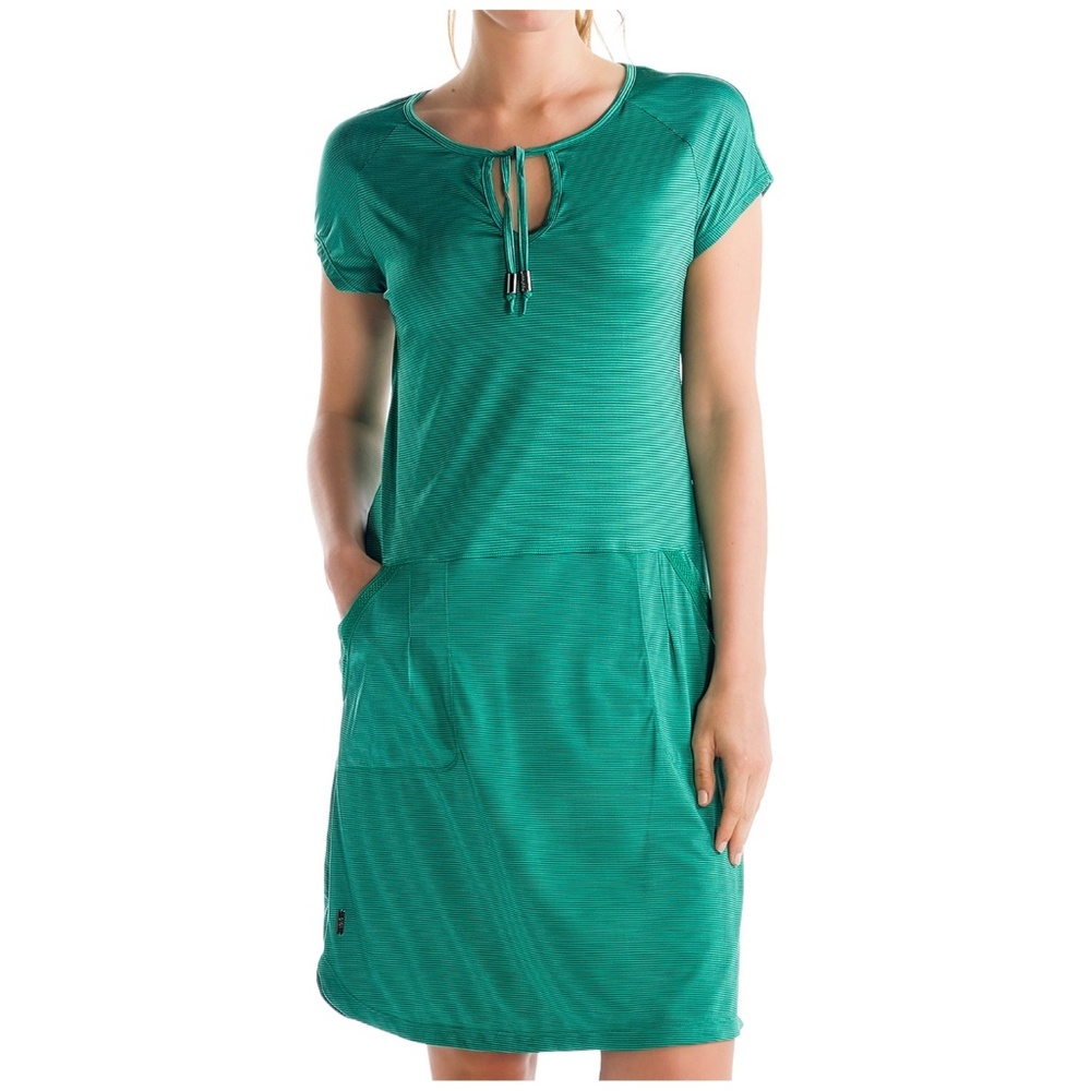 LOLE S Green Dress Wicking Fabric Pockets